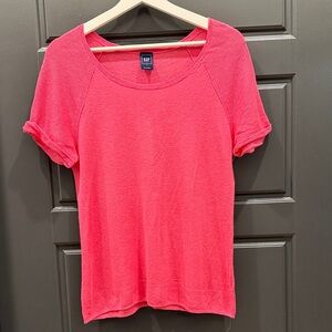 GAP Women's Bright Pink Short Sleeve Knit Top size S